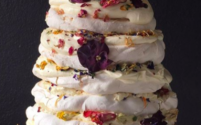 Pavlova Cake