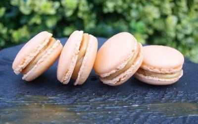 Salted caramel macarons