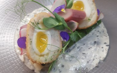 Scotch egg, truffle mayo, leeks 