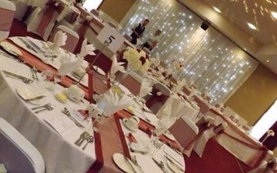 Table Decoration and Backdrop Razzmatazz Occasions