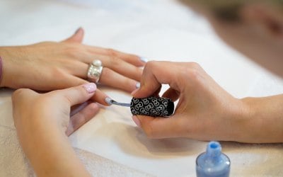 Pop Up Nail Bar 