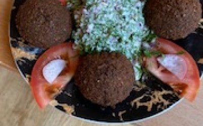 Falafel with Parsley Sauce