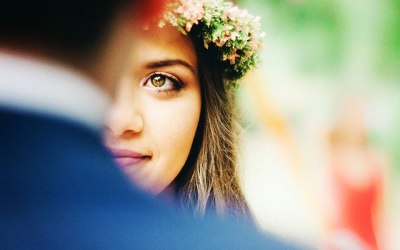 'That first look ...' Wedding ceremonies