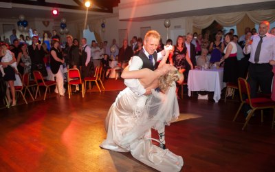Spontaneous Wedding Photography