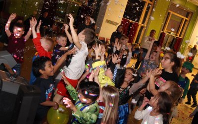 Superhero Party | Snow Machine