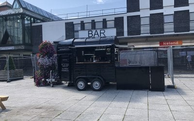Horse trailer mobile bar