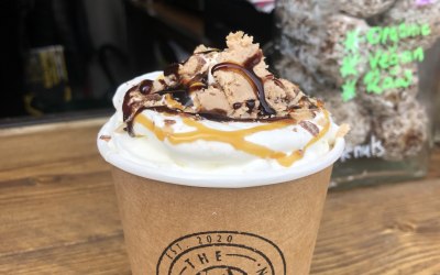 Kinder Bueno Hot Chocolate