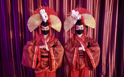 Chinese Dancers