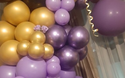L shaped balloon arch