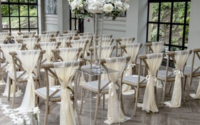 woodlands-hotel-ceremony-flowers-gildersome.jpg