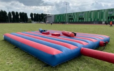 gladiator-duel-outdoor-bouncy-games-rent-in-london.jpg