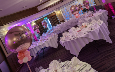 rose-gold-orbz-table-balloons.png