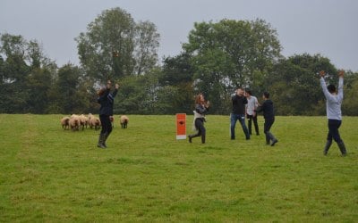 rsz-cookpad-cheering-near-gates.jpg