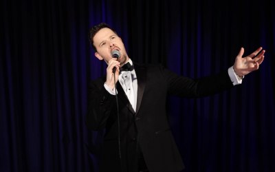 swing-hand-wide.jpg swing-hand-wide.jpg