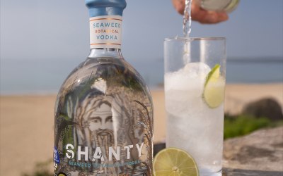 shanty-seaweed-botanical-vodka-tonic.jpg