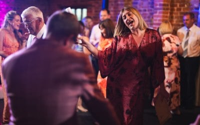 emily-and-brandon0907.jpg emily-and-brandon0907.jpg