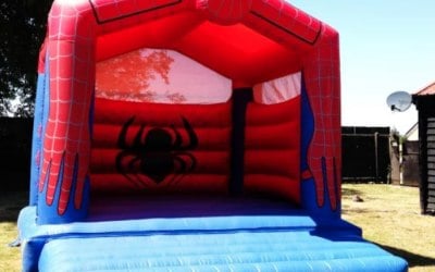 hire-spiderman-themed-bouncy-castle-in-east-london.jpg