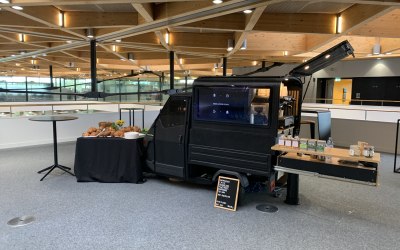 steve-side-tata.jpg steve-side-tata.jpg