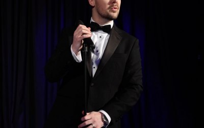 buble-mic-stand.jpg buble-mic-stand.jpg