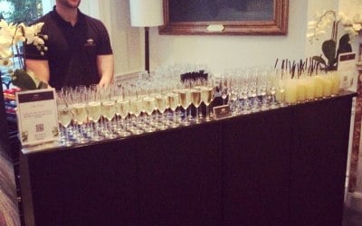 Cocktail bar service