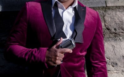 dave-octave-sings-burgundy.jpeg