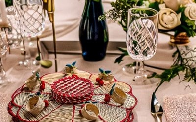 cali-red-placemats-napkin-rings-and-coasters.jpg