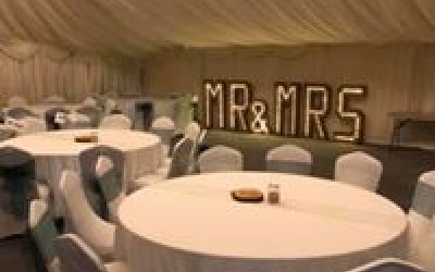 Mr & Mrs Light up sign 