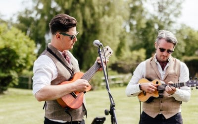 Drinks reception performing