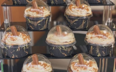 Single boxed cupcakes 