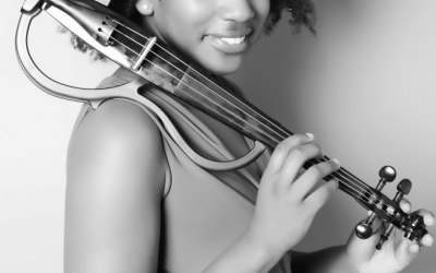 Iyanna Monique - Solo Violinist