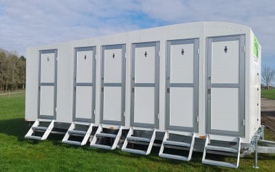 Luxury Toilet Trailer