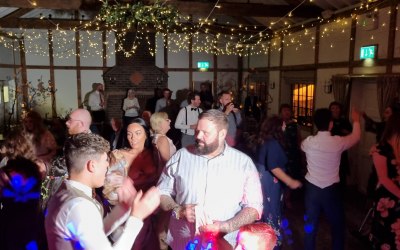 Full dancefloor 