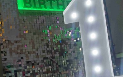 Shimmer Wall, light up number and Happy Birthday Sign