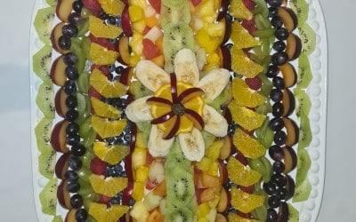 Freshly made fruit platter 