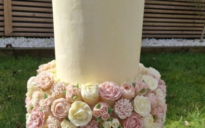 2-tiered mini-cupcake wedding cake