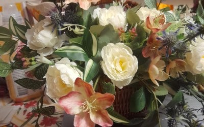 Artificial displays for weddings & other occasions Artificial displays for weddings & other occasions