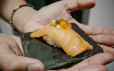 Nigiri Salmon with Ikura (salmon roe)