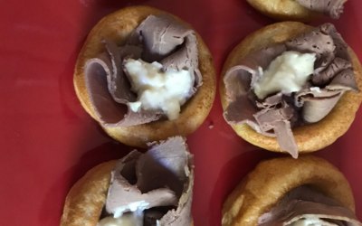 Beef and horseradish mini Yorkshire pudding 