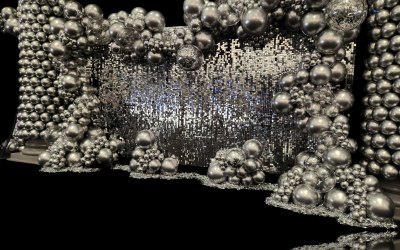 Shimmer Wall + Balloons 