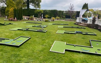 MObile Crazy Golf Garden Parties