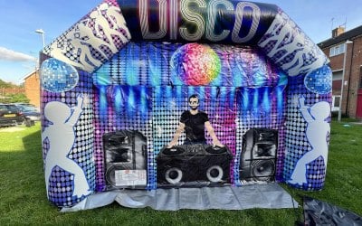 Inflatable disco nightclub 