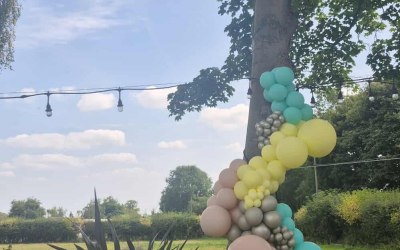 Garden party styling perfect for photos.