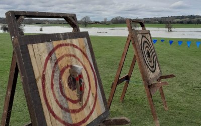 Axe throwing 