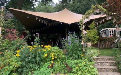 'Robin Hood' 6x8m stretch tent in garden for Summer party