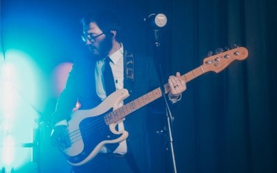 Billy - Bass/Backing Vocals