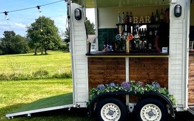 The stagger in horse box bar
