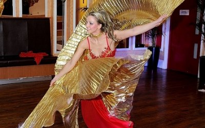 Belly dancer - solo with Isis wings