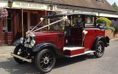 Vintage Austin Wedding Taxi 