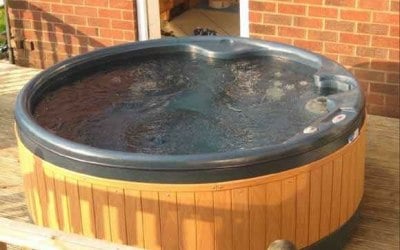 BubbLynn Hot Tubs, family hot tub hire