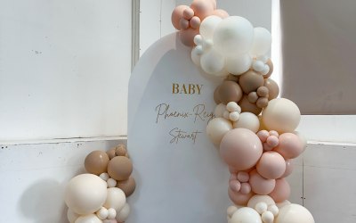 Neutral balloons with personalised backdrop